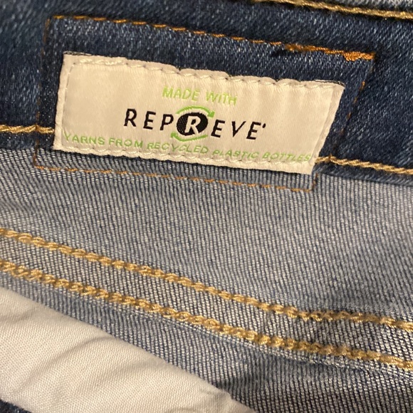 Jeans - Picture 5 of 11